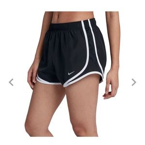 Nike Women’s Tempo Tempo Dry Core 3'' Running Shorts Black and White XL 2 PAIRS